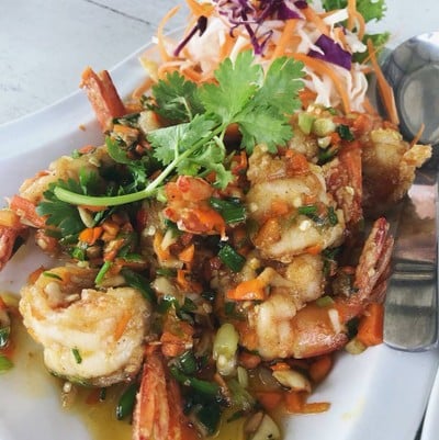 ร้านระเบียงน้ำ ท่าจีน