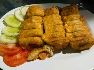 ขนมปังใส้กรอก