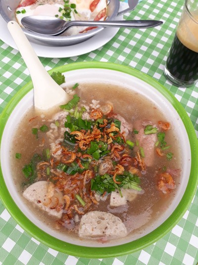 กินนี่ อาหารเช้า