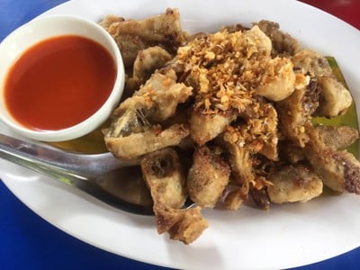 ไส้ตันทอดกระเทียม