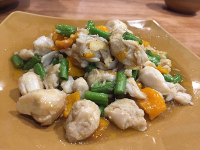 เนื้อปูผัดพริกเหลือง