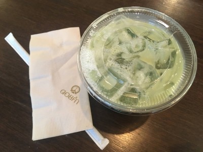 ชาเขียวมัจฉะนมเย็น