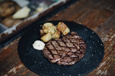 Kuh Grill & Bar