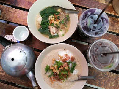 ข้าวต้ม หมี่สั่ว