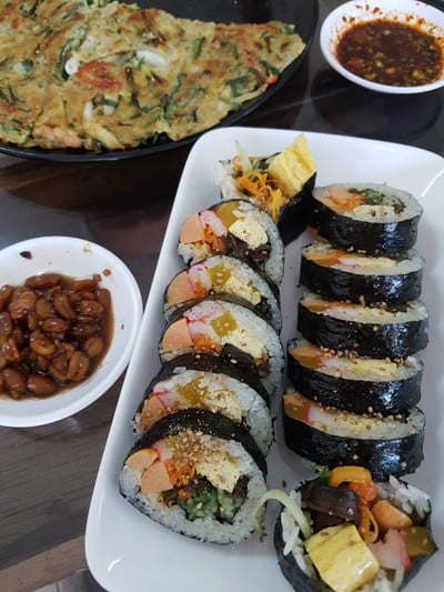 เมนูของร้าน ร้านอาหารเกาหลีบ้านถั่ว (콩이야기)