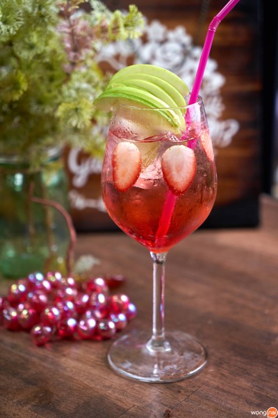 เมนูของร้าน The Blooming Gallery ทองหล่อ