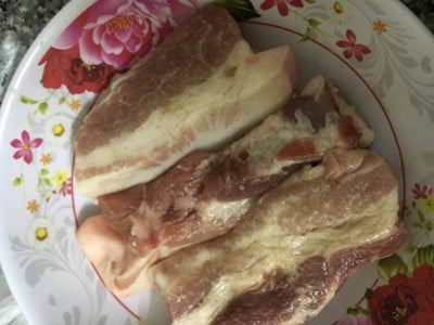 วิธีทำ หมูสามชั้นทอดน้ำปลา วิธีทำ หมูสามชั้นทอดน้ำปลา