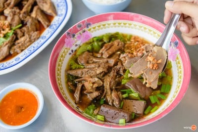 กิตติก๋วยเตี๋ยวเป็ด ภูเก็ต สามกอง