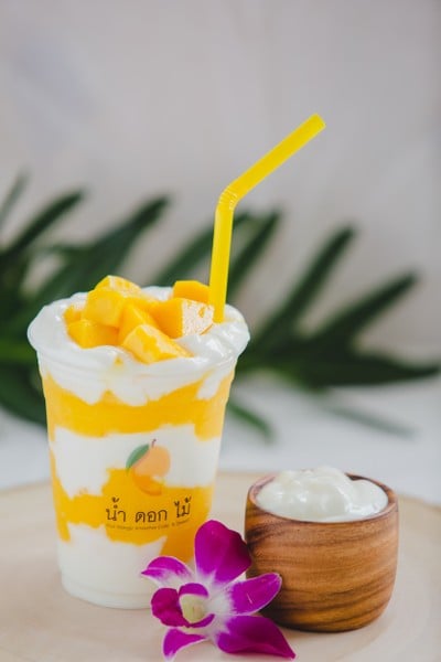เมนูของร้าน น้ำดอกไม้ The Street รัชดา