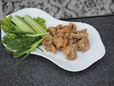 ไก่คั่วดอกเกลือ