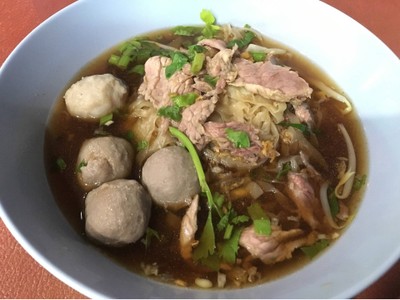 บะหมี่ลูกชิ้น+เนื้อสด