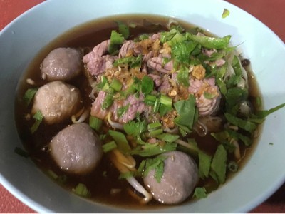 บะหมี่ลูกชิ้น+เนื้อสด