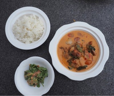 แกงแดงเป็ดย่าง