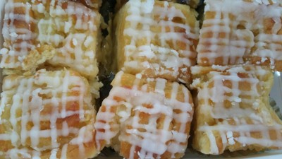 Coconut Stikky Bun