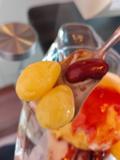 ไอติมกะทิ