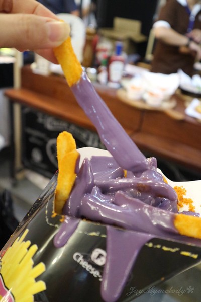 มันฝรั่งทอดราดชีสรสมันม่วง