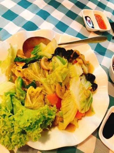 ผัดผักน้ำมันหอย