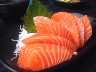 ซาชิมิ แซลมอน