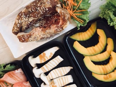 อาหาร หรือ เครื่องดื่ม