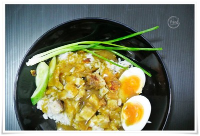 ข้าวหมูแดงหมูกรอบ