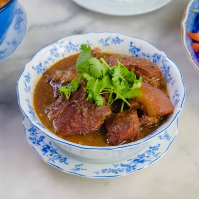 ตู้กับข้าว (Tu Kab Khao Restaurant Phuket) ตู้กับข้าว (Tu Kab Khao Restaurant Phuket)