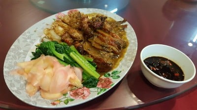 HK เป็ดย่าง หมูแดง