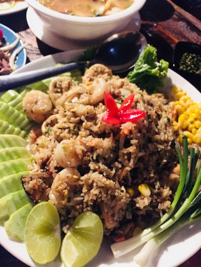 ข้าวผัดทะเล (ใหญ่)