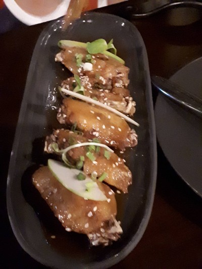 อาหาร หรือ เครื่องดื่ม