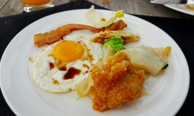 Twist โรงแรม Movenpick Twist โรงแรม Movenpick