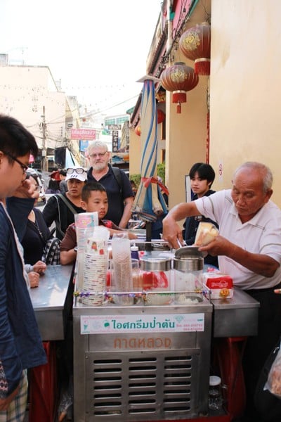 ไอศกรีมป่าตัน ในตรอกเล่าโจ๊ว
