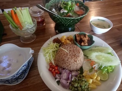 ข้าวคลุกกะปิ