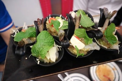 เมนูของร้าน R&B Karaoke สาทร