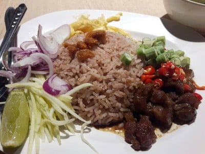 ข้าวคลุกกะปิ