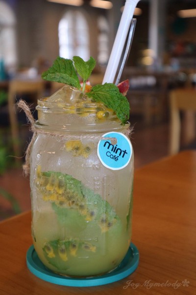 เสาวรสมิ้นท์