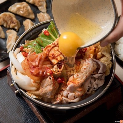 เมนูของร้าน Yoshinoya โยชิโนยะ ข้าวหน้าเนื้อ ข้าวหน้าหมู เซ็นทรัลเวิลด์