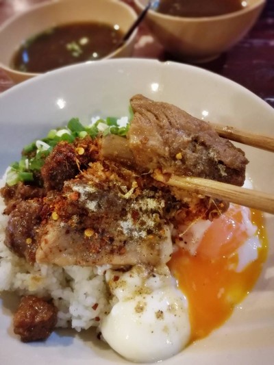 ข้าวต้มแห้งธรรมดา