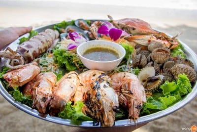 กลางอ่าวซีฟู้ด (Klang Aow Seafood) หาดแขวงเภา กลางอ่าวซีฟู้ด (Klang Aow Seafood) หาดแขวงเภา