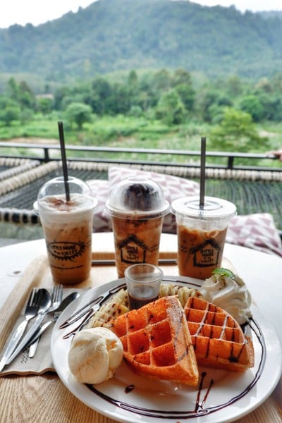 ณ บ้านเล็ก กลางหุบเขา
