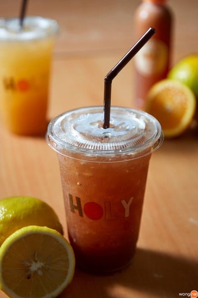 HOLY(ร้านน้ำส้มโฮลี่) HOLY สาขา ฮ่องกงพลาซ่า