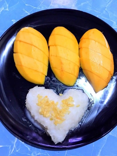 ข้าวเหนียวมะม่วงป้าหมุย เพชรเกษม 79
