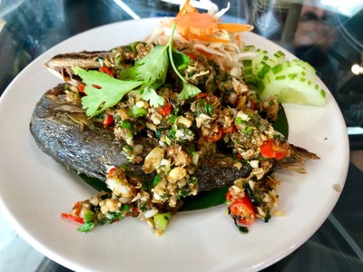 ตัวพริกเกลือราดไม่โดดเด่น ไม่ถูกปาก