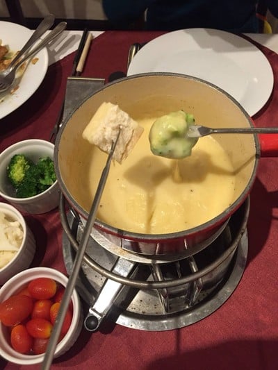 ชีสฟองดู