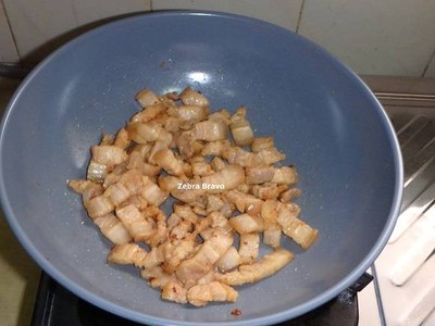 วิธีทำ หมูสามชั้นผัดพริกหยวก วิธีทำ หมูสามชั้นผัดพริกหยวก