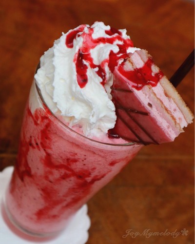 Pointe Fruit Smoothies