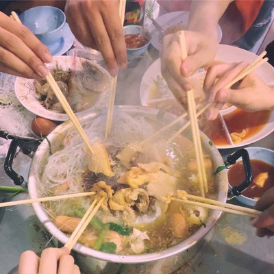 หมูย่างเกาหลีริมบึง บางแสน ซอยซีไซด์/สดใส