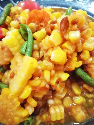 ส้มตำข้าวโพด
