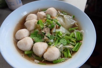 ก๋วยเตี๋ยวหมูตุ๋น ต้มเลือดหมู (เจ้าเก่า) หัวหิน 72