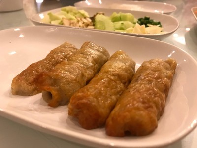 แหนมเนือง