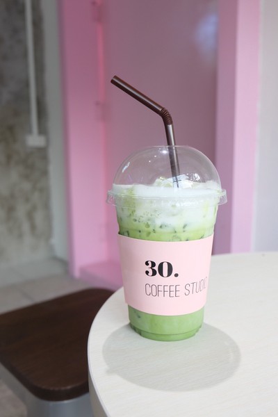 ICED GREEN TEA LATTE