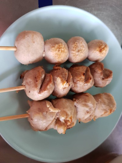 ลูกชิ้นปิ้ง